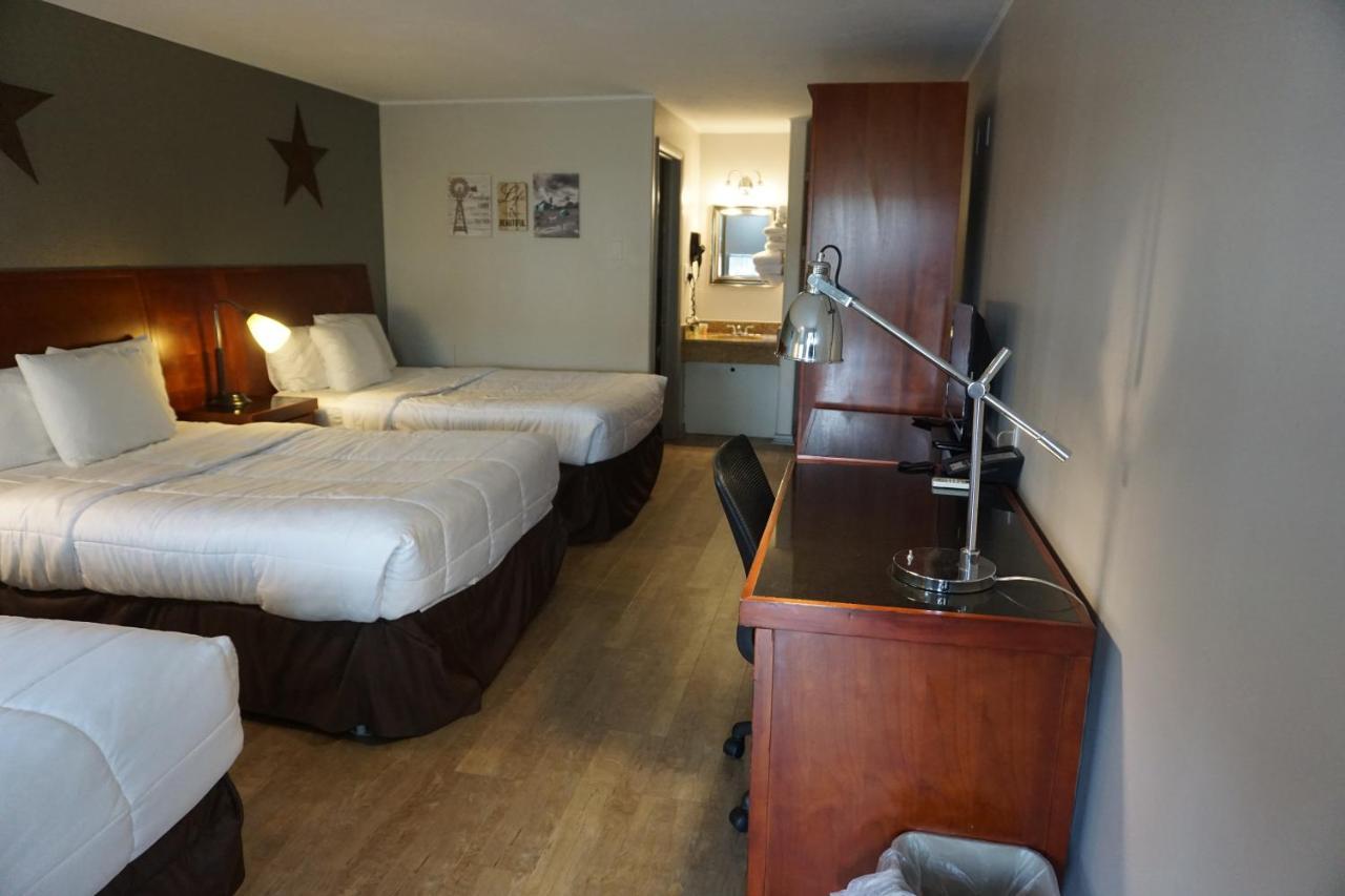 Harvest Drive Family - Renovated Motel
