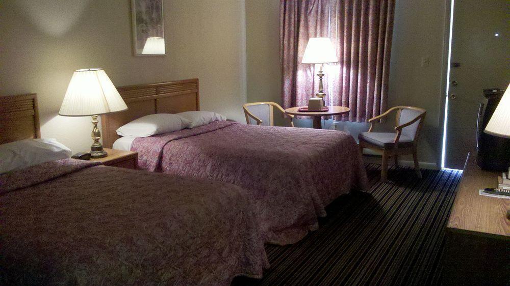 Harvest Drive Family - Renovated Motel