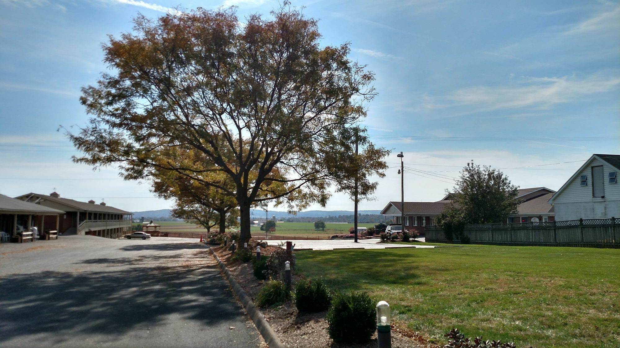 Harvest Drive Family - Renovated Motel 2*