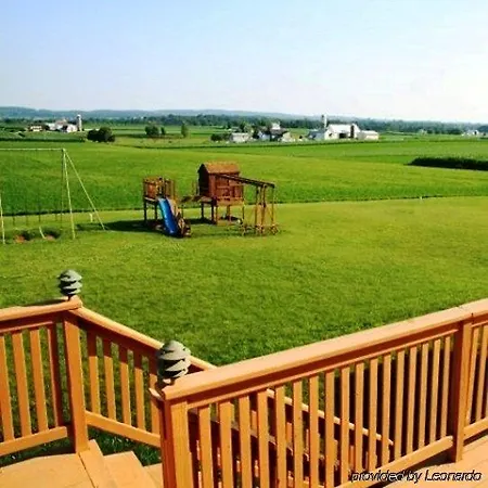 Harvest Drive Family Inn - Renovated Rooms 